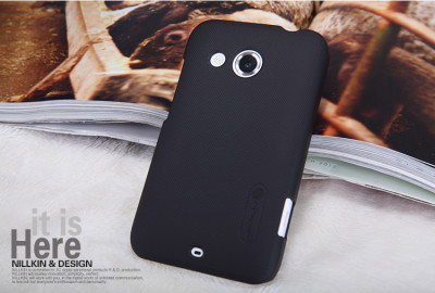 Пластикова накладка Nillkin Matte для HTC Desire 200 + захисна плівка — eCase